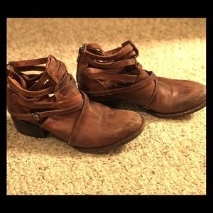 Freebird by Steven brown leather ankle boots